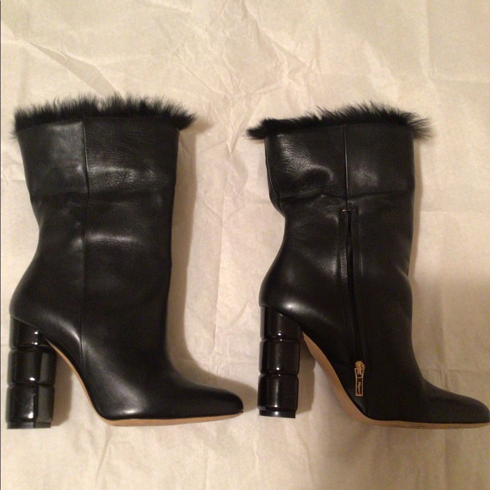 Boots - Picture 4 of 4